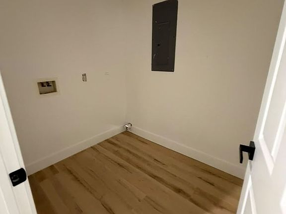5th image of 4106 Madden Ln