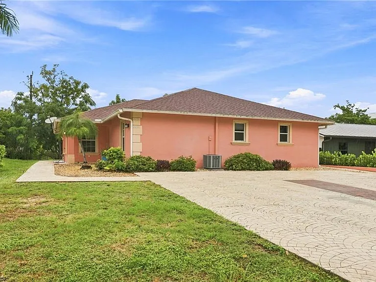 4438 Pine Lake Rd — Photo 30