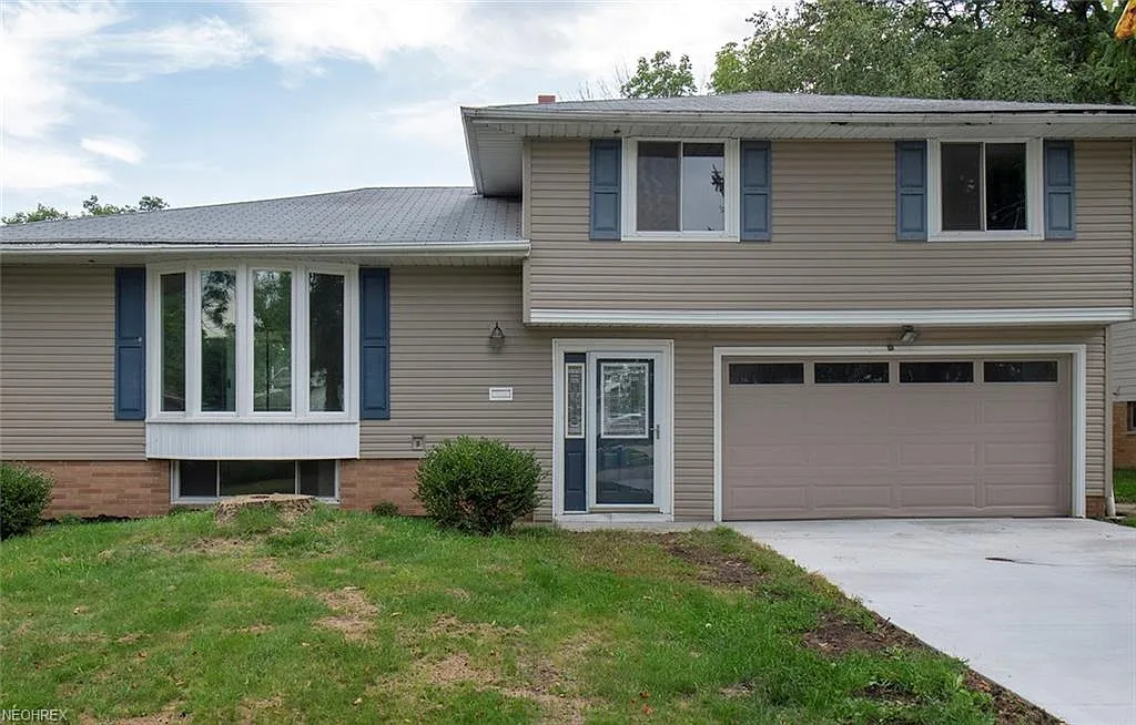 2489 Friar Dr photo 1