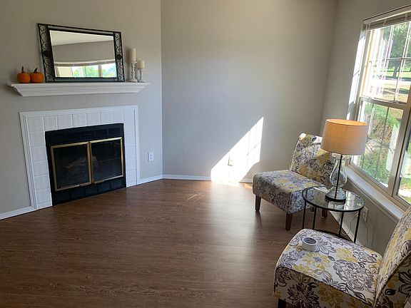 5th image of 7904 Lexington Park Dr