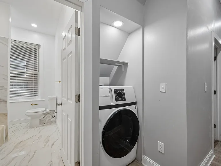 5031 Walnut St #1 — Photo 14