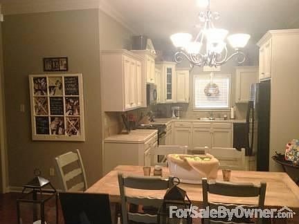 4th image of 307 Camelot Hill Dr