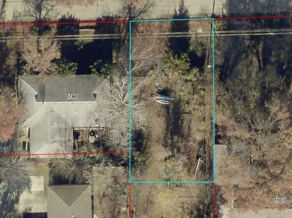 1119 W 18th Ave, Emporia, KS 66801