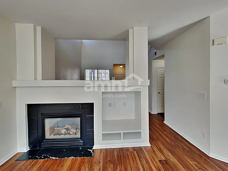 2435 S Gibraltar Way — Photo 6
