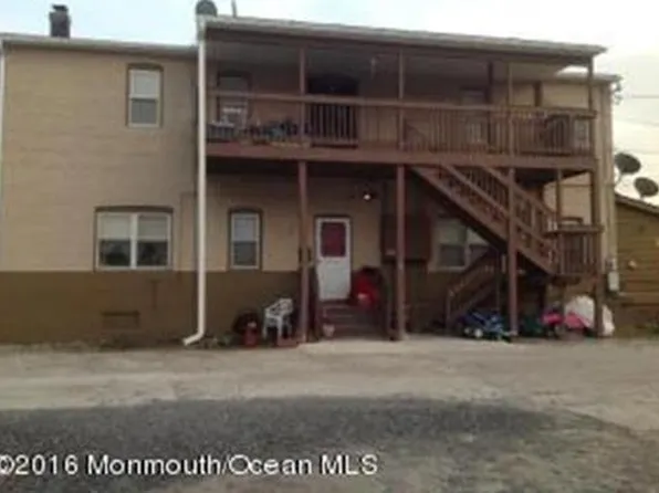 24 Gross Ln, South River, NJ 08882