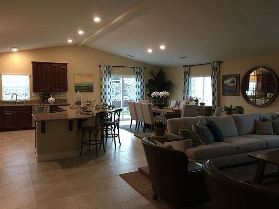 Open Floor plan [model home photos - same floor plan as rental]