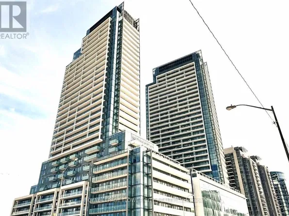 7 Golden Lion Hts, Toronto, ON