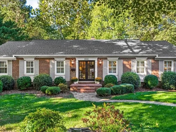 1805 Beechtree Rd, Greensboro, NC 27408