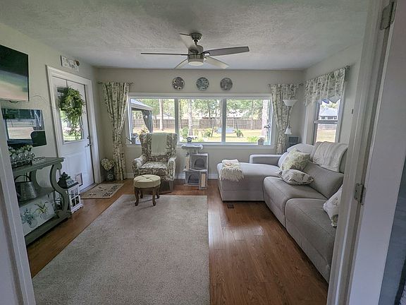 4th image of 13340 Rolling Hills Dr