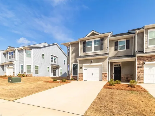 1245 Evelynnview Ln, Kernersville, NC 27284