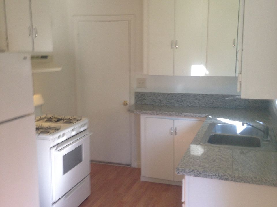 2nd image of 5911 44th St