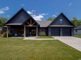 2904 Creekside Dr, Alexander, AR 72002