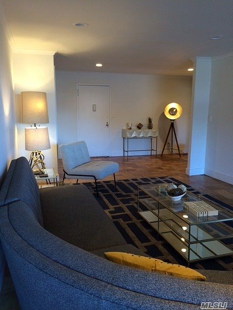 2nd image of 300 Edwards St APT 4AW