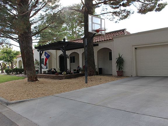 3rd image of 845 Lakeway Dr