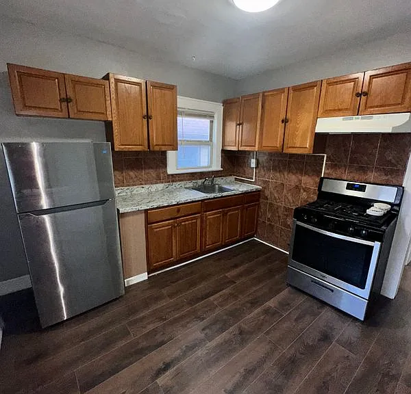 9 Rosedale Ave #1 — Photo 4