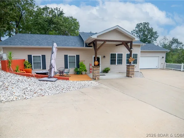 1127 Paradise Ln, Osage Beach, MO 65065