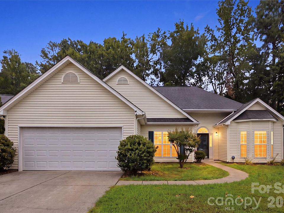 1st image of 1393 Hollythorne Dr