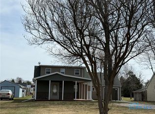 719 Everett Rd, Fremont, OH 43420