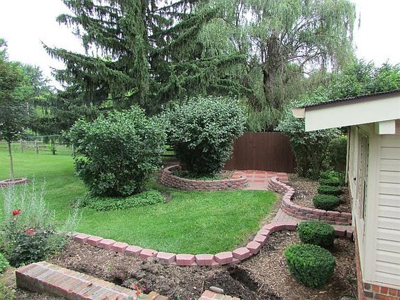 5th image of 551 Mill Stone Dr