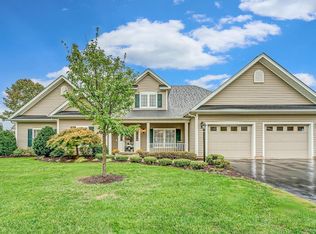 6114 Crumpacker Dr, Roanoke, VA 24012