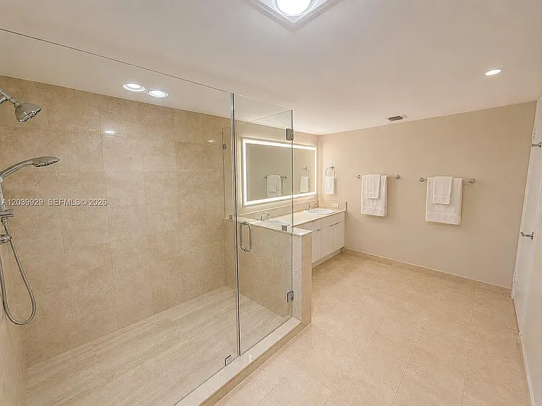 8855 Collins Ave #6H — Photo 10
