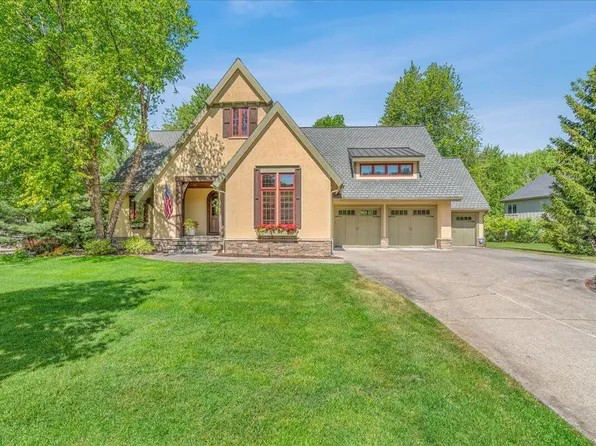 5816 Manchester Hills Dr SE, Grand Rapids, MI 49546