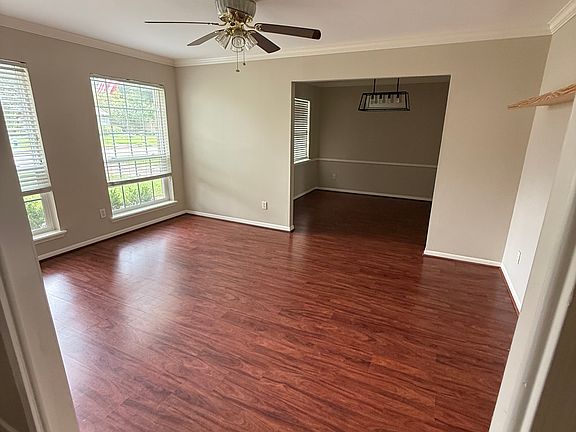 3rd image of 2314 Eaglerock Dr