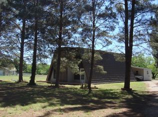 2022 Country Club Estates Cir, San Angelo, TX 76904