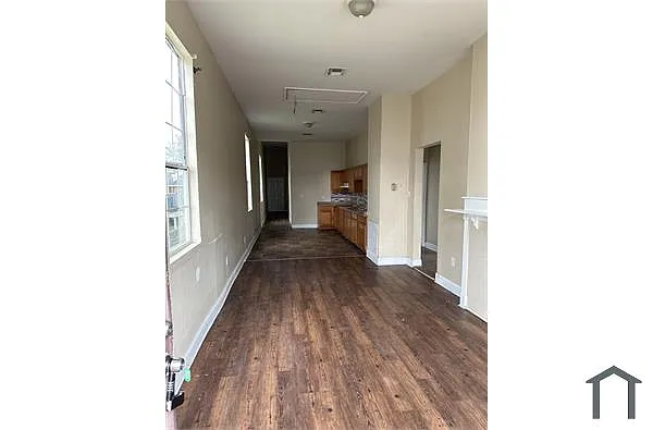 Building Photo - 2425 Danneel St