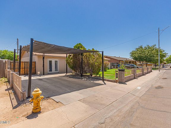 3rd image of 4913 W EARLL Drive