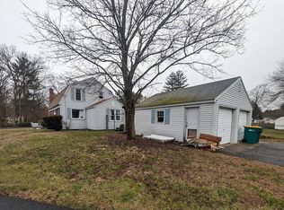 20-22 Bacon St, Oxford, MA 01540