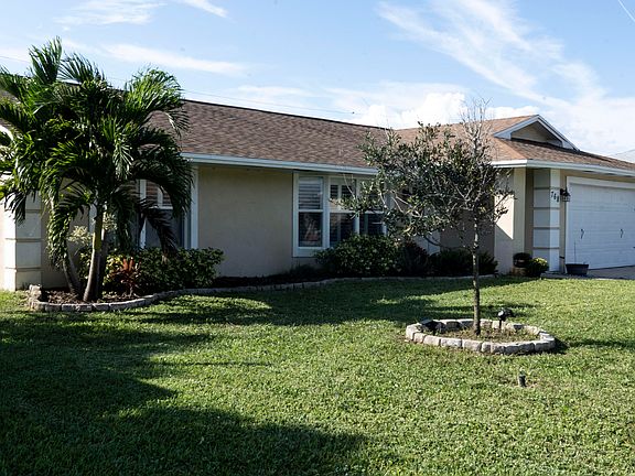 2nd image of 768 Palm Dr
