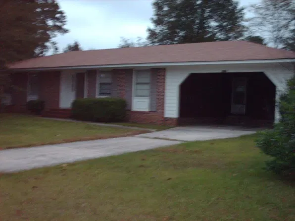 1108 Kenwood Dr, Perry, GA 31069