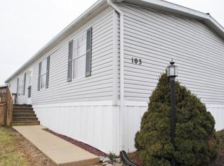 103 Clearfield Ct E, Lancaster, PA
