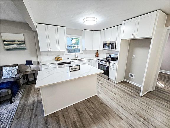 2nd image of 4619 Valhalla Dr