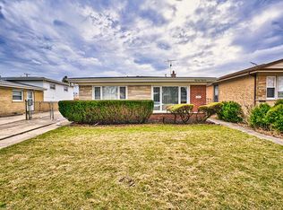 5831 Warren St, Morton Grove, IL 60053