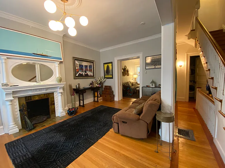 212 Lancaster St — Photo 8
