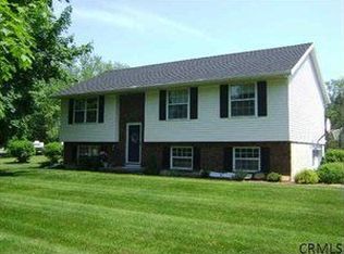 320 Whiteview Rd, Wynantskill, NY 12198