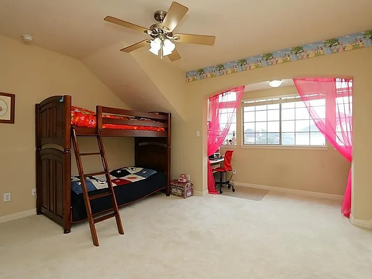 7610 Hampton Bay Ln — Photo 15