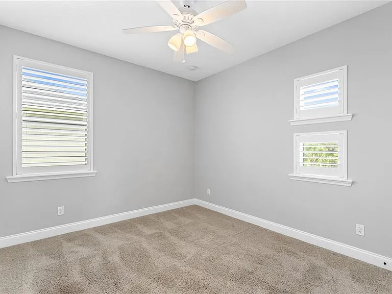 8631 Laureate Blvd — Photo 23