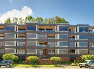 1140 Alki Ave SW APT 504, Seattle, WA 98116