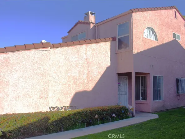 176 Racquet Club Dr, Compton, CA 90220