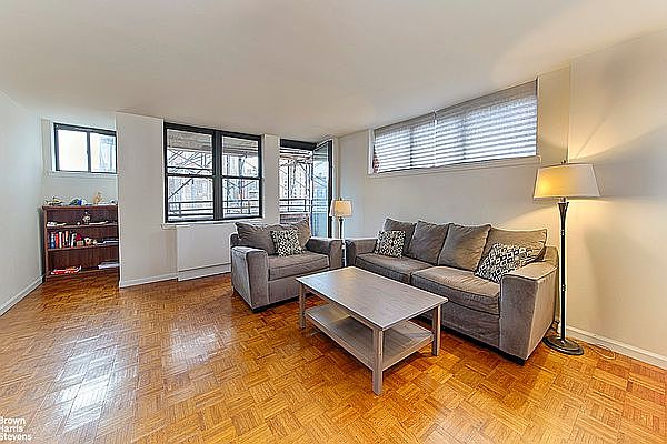 1st image of 222 W 14th St APT 9A