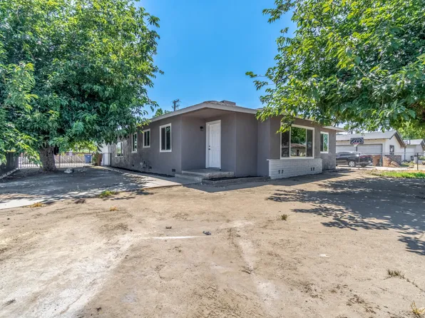 1316 Saxon Way, Bakersfield, CA 93304