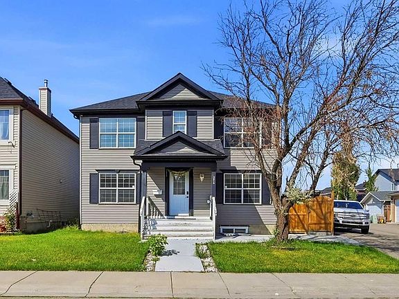 4th image of 7916 S Marthas Haven Park NE