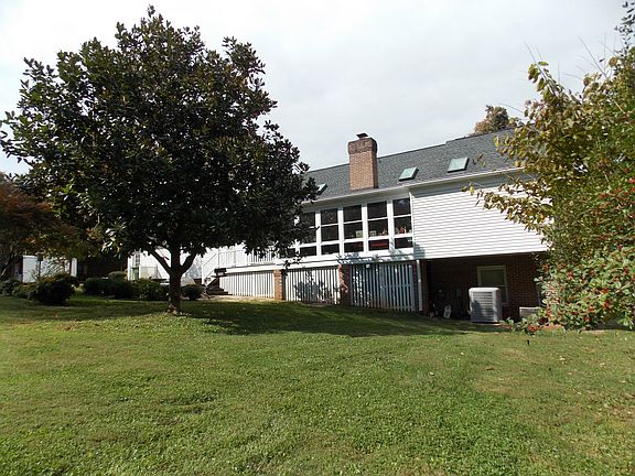 4th image of 1918 Belvedere Ct