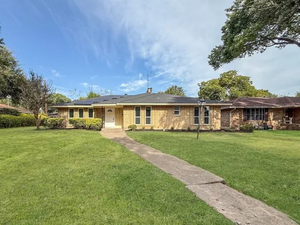 2147 Oak Valley Ln, Dallas, TX 75232