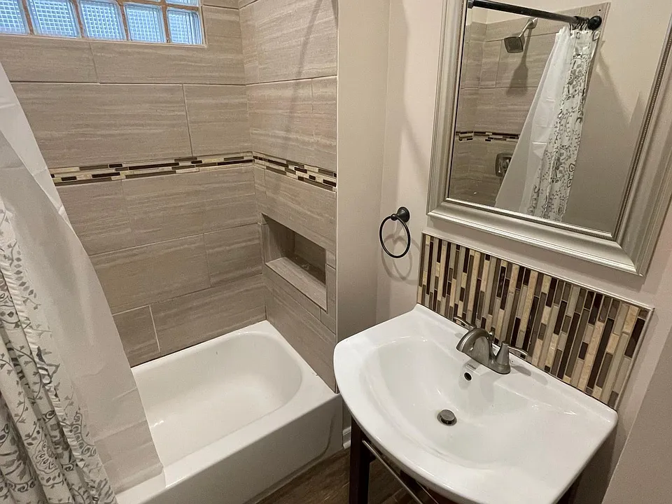 Bathroom (2)