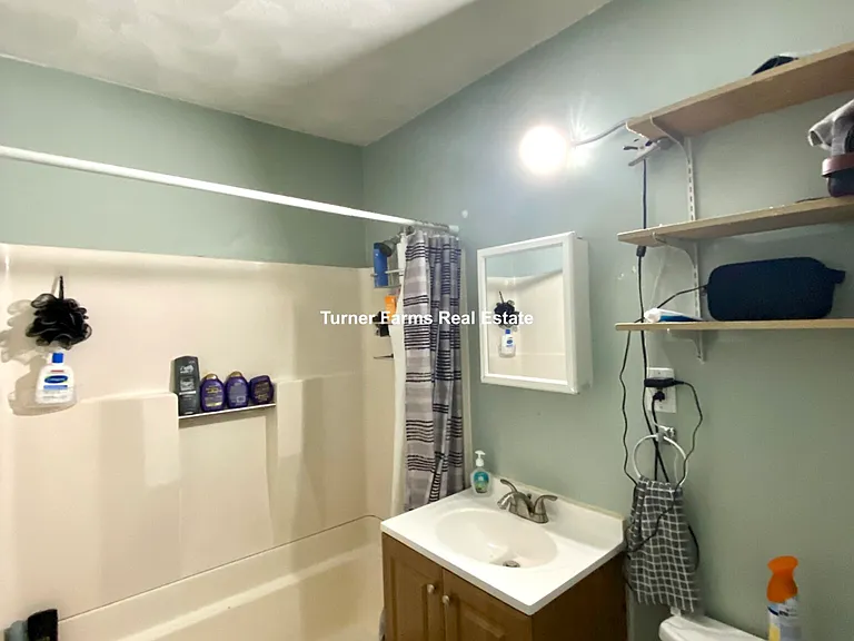 221 Holland St #2R — Photo 27