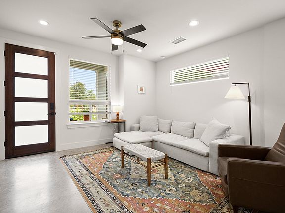 4th image of 3506 Pennsylvania Ave #1